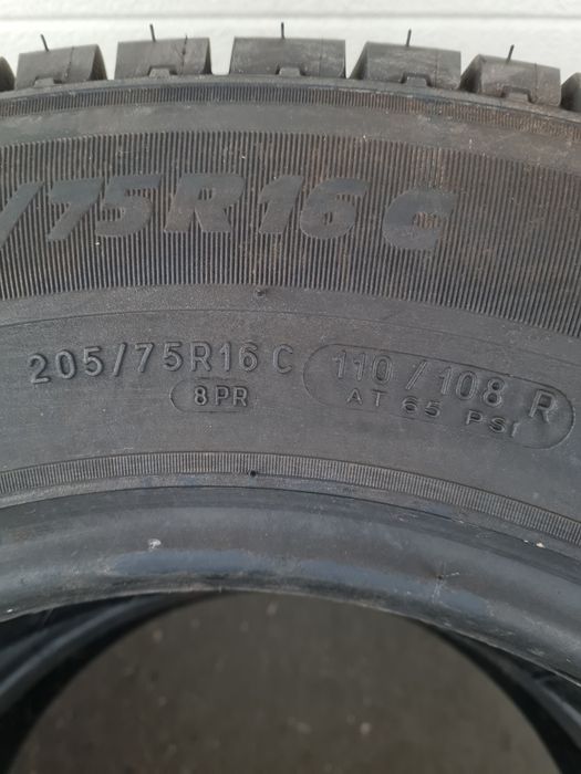 Летни гуми за Бус 2 броя MICHELIN Agilis 205 75 R16C  дот 1321