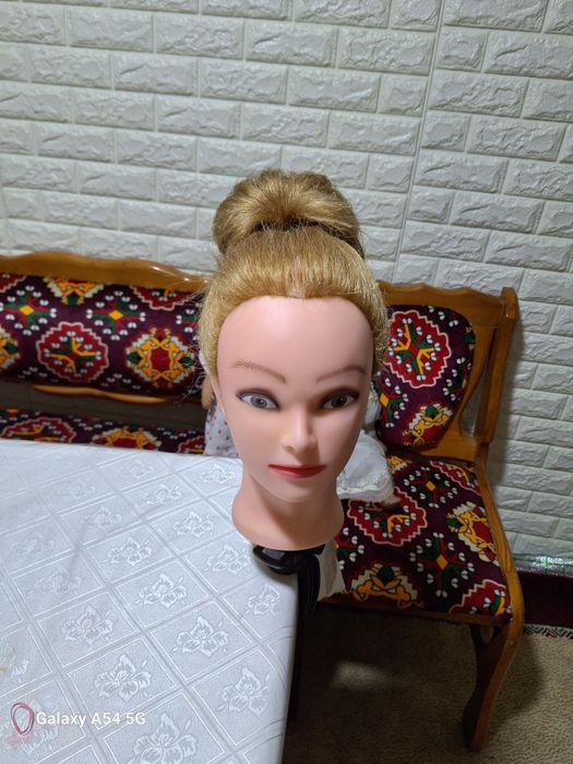 Маникен голова для обучения причёски