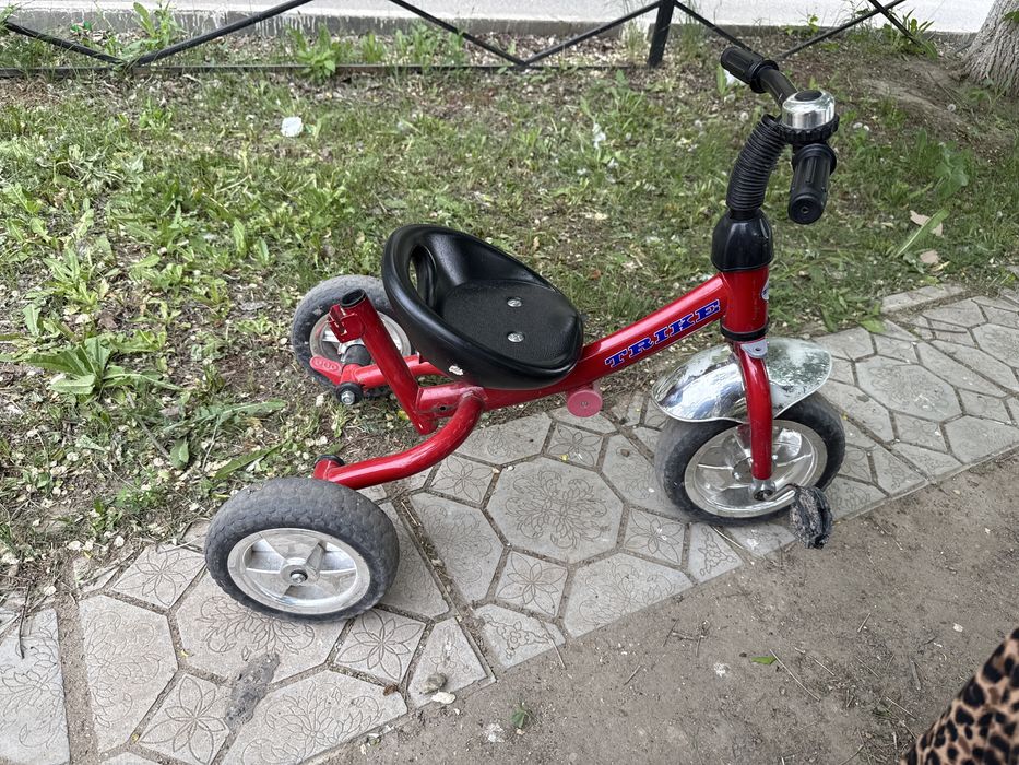 Детский трёхколёсный велосипед