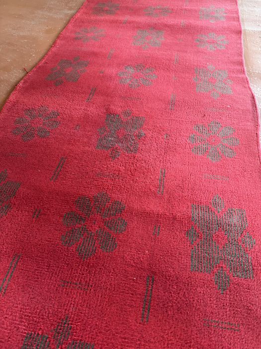 Продам ковровую дорожку