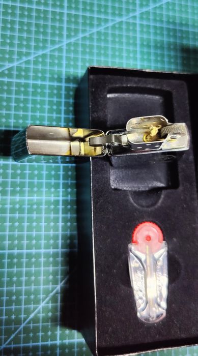 Bricheta Zippo Chrome