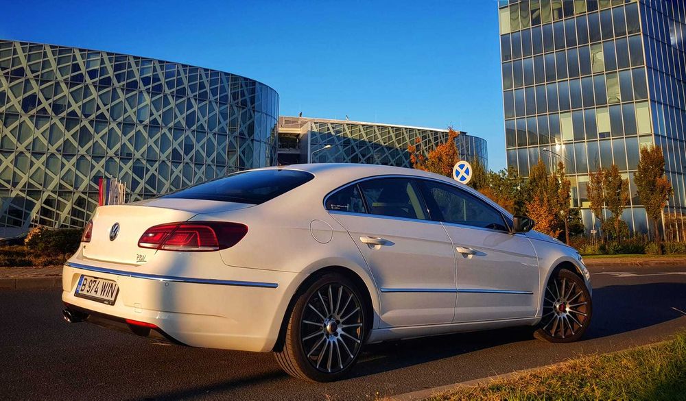 Vand masina personala VW CC