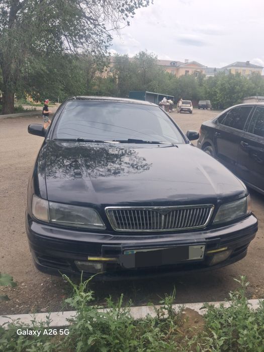 Продам автомобиль Nissan Maxima