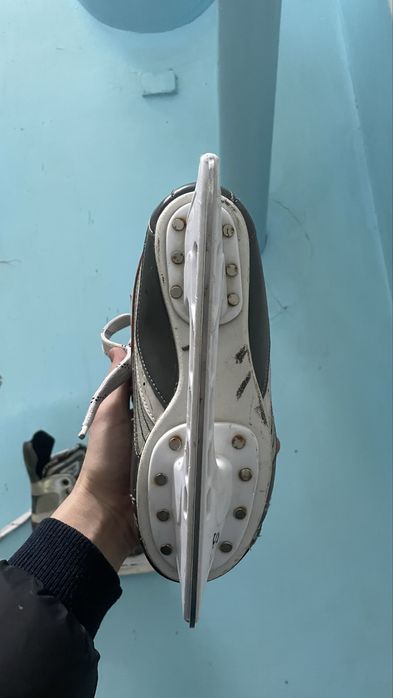 Продается Коньки размер 38-40