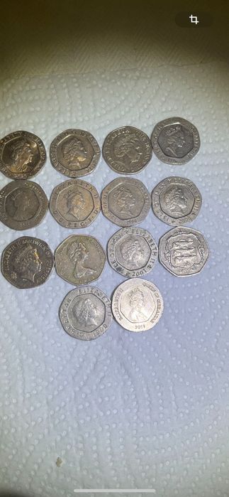 Elizabeth Regina a Angliei one pound,Monede  Anglia