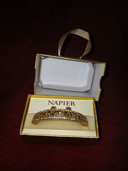 Из США, элегантный набор от бренда Napier