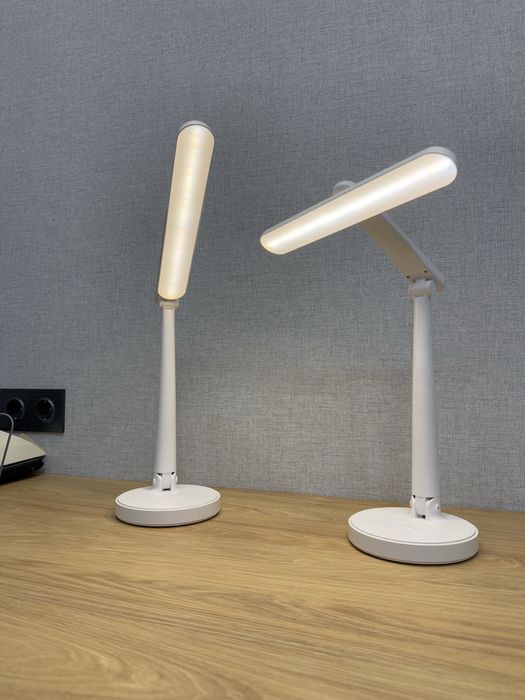 Настольная лампа