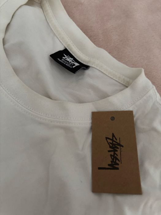 Tricou stussy.
