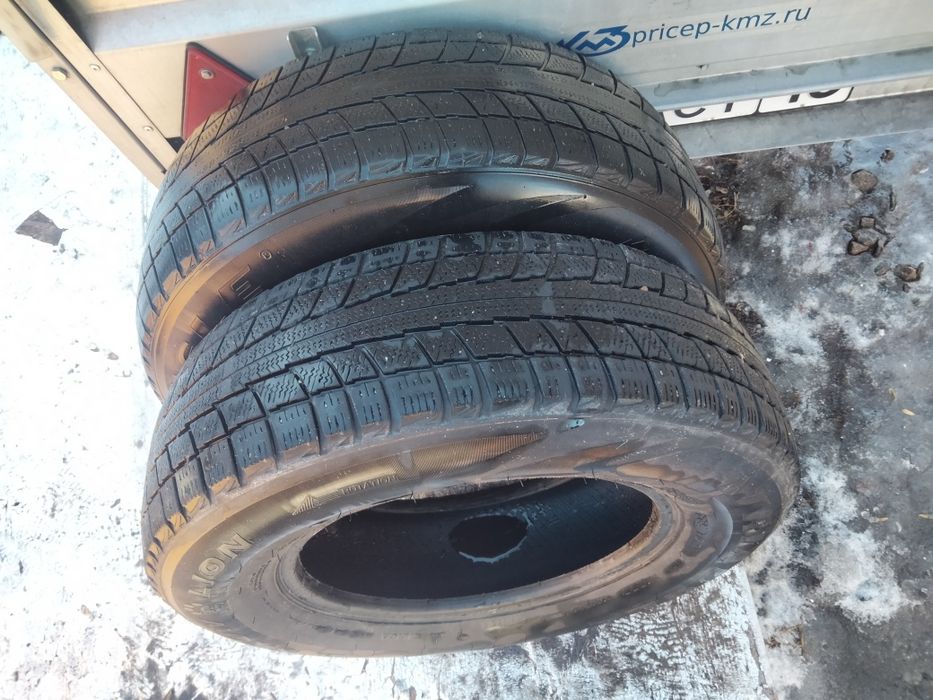 Продам летнию резину.