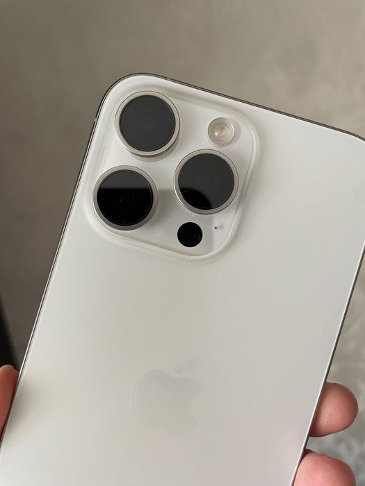 Продам iphone 15 pro max 256 Gb