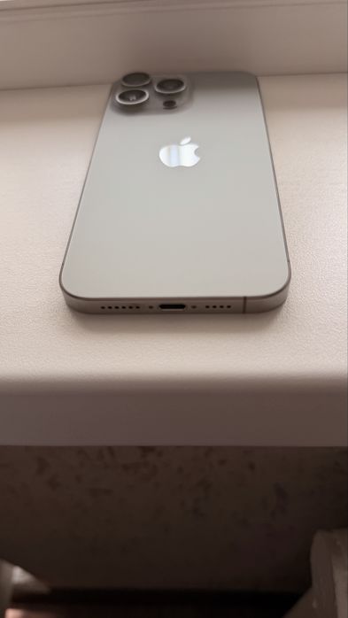 Продам Iphone 15 pro max 256Gb