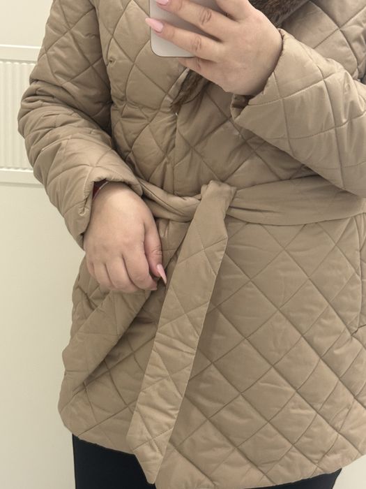 Новые куртки с этикетками         .