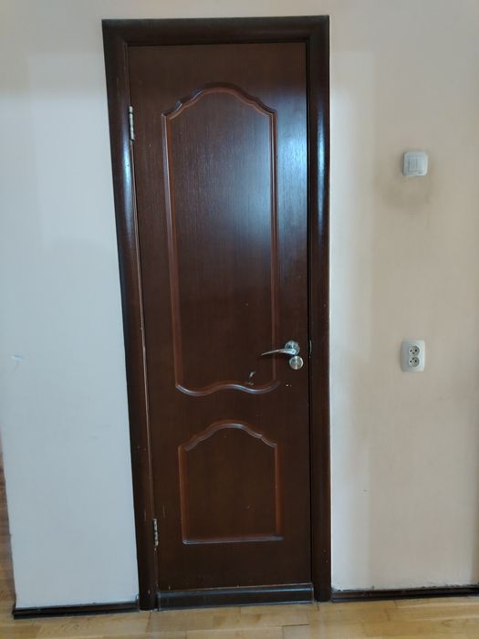 Деревянные двери 9шт