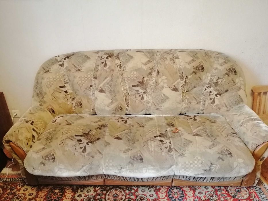 Продавам холна гарнитура, комплект