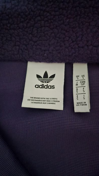 Adidas original кенгуру