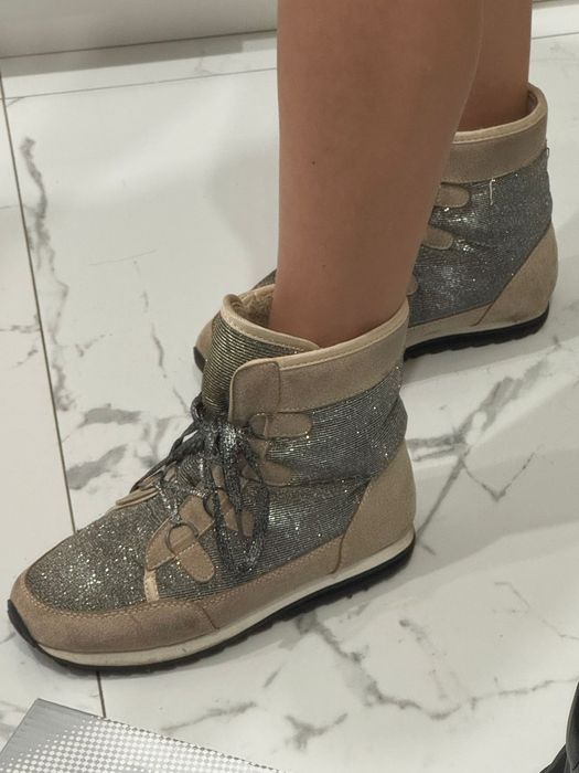 Зимняя обувь 38 размер.