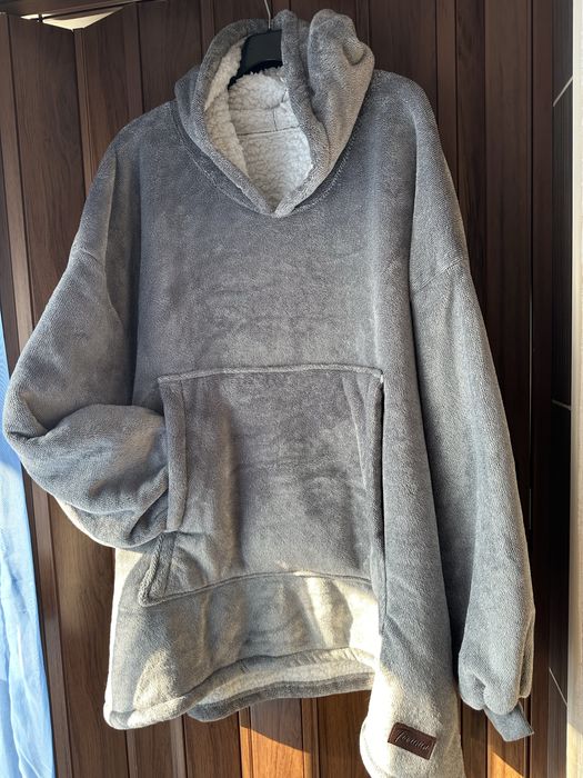 Patura hanorac cu gluga