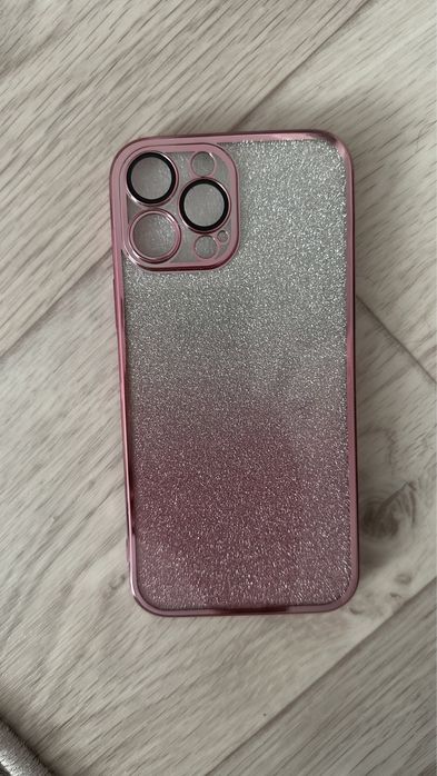 Продам чехол на телефон айфон 13 про мах