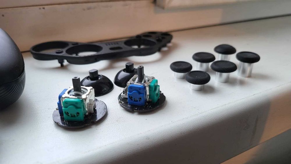 controller Astro C40 PS4/PC/Android (TMR joysticks, baterie noua)