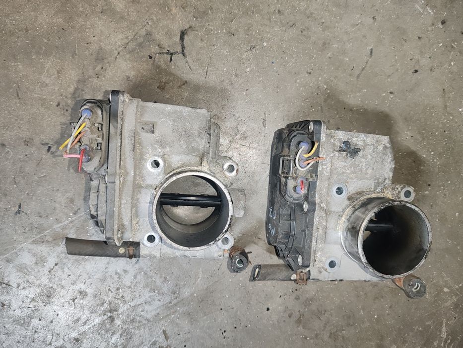 Clapeta accelerație Mazda 6 2.0d 200lei