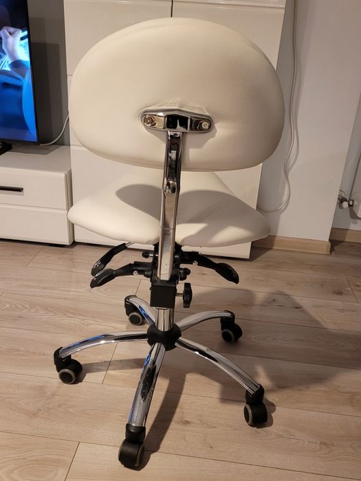 Scaun ergonimic tip şa reglabil pe inaltime, crem