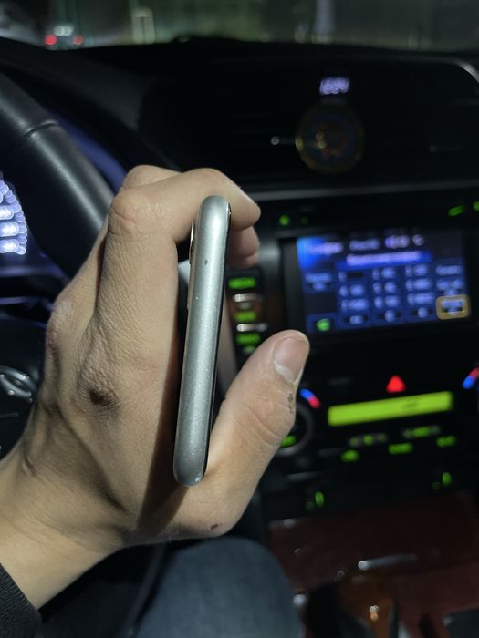 Продам iPhone 11 // Айфон 11