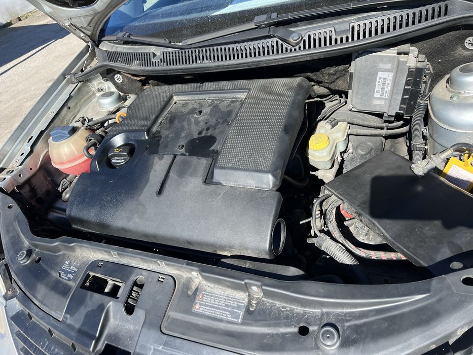 Vw polo 1.2 бензин 2004 година