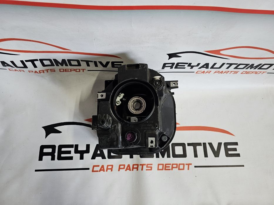 Far stanga xenon Jeep Renegade dupa 2014