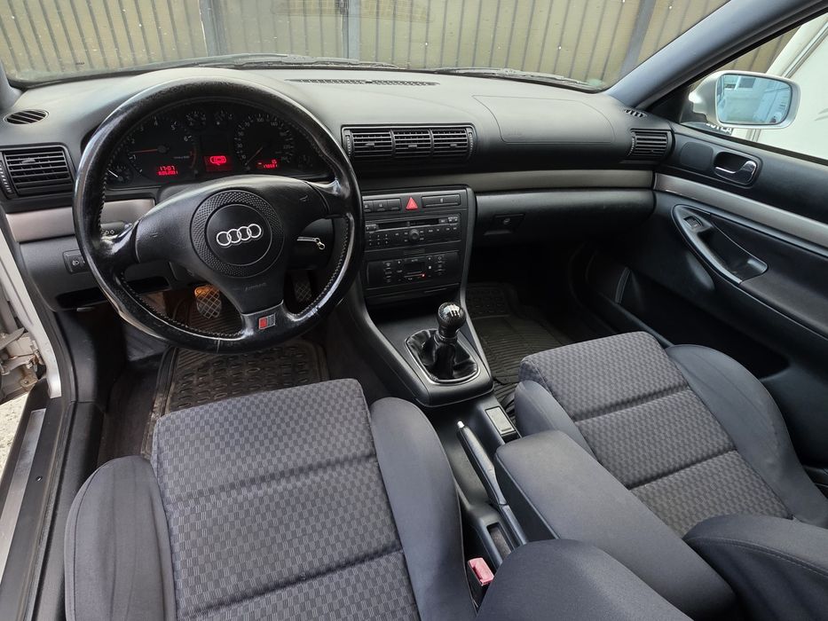 AUDI A4 2001 — imagine 4