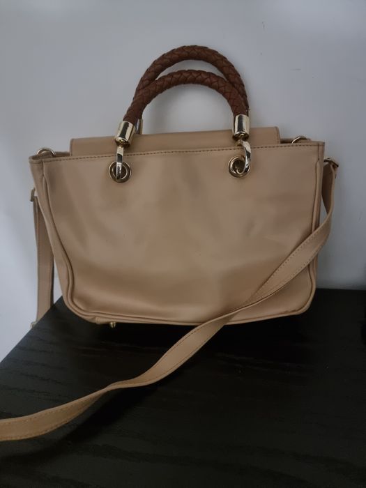 Естествена кожа чанти