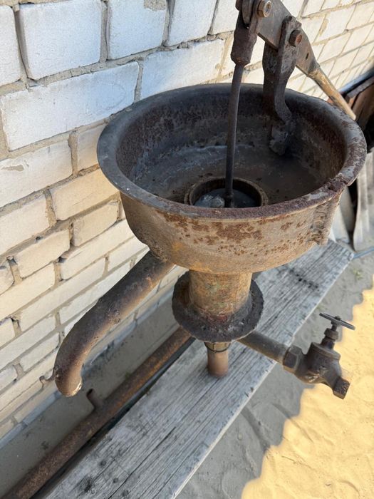 Качок для воды чугунный