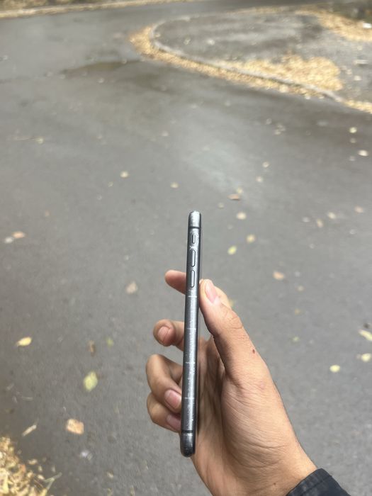 IPhone 11 64/74.