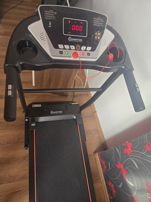 Banda alergare Kondition X8000, motor 1.5CP, viteza 1-10km/h, inclinar