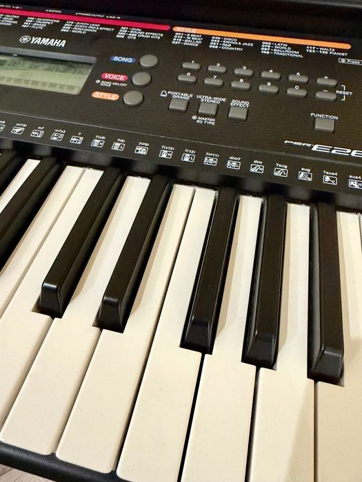 Пиано Yamaha PSR e263