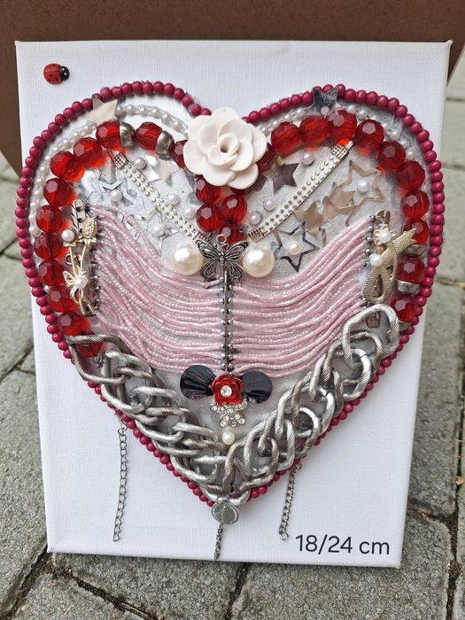 Decoratiuni din brose