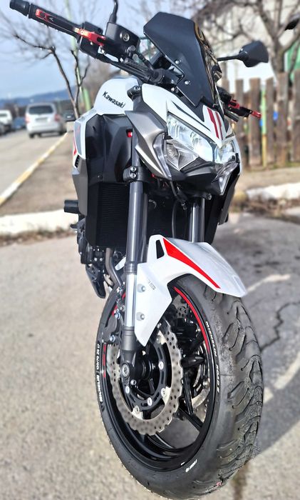 Kawasaki Z900 Akrapovic Performance 2023