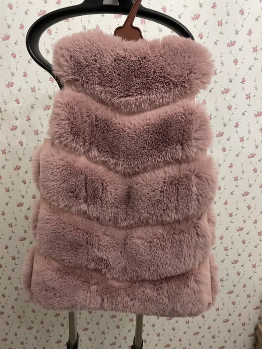 Продам жилетку .