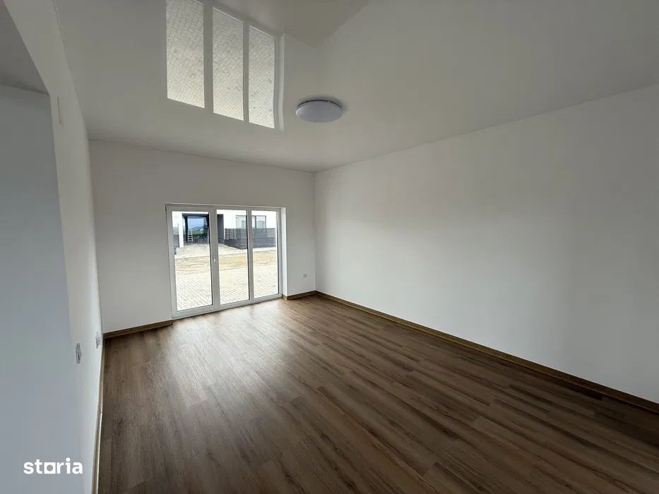 Casa individuala 100 mp Izvor