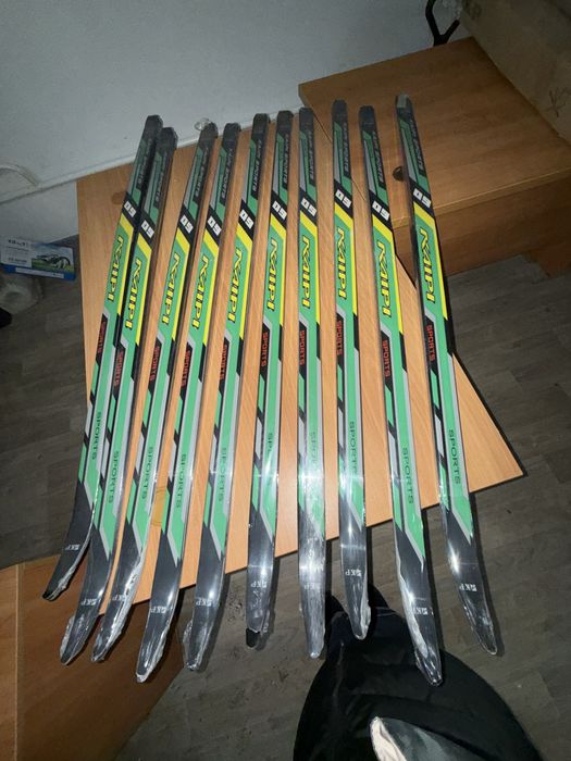 Продам беговые лыжи