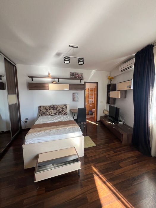 Vând Mobilă Dormitor/ Garsonieră