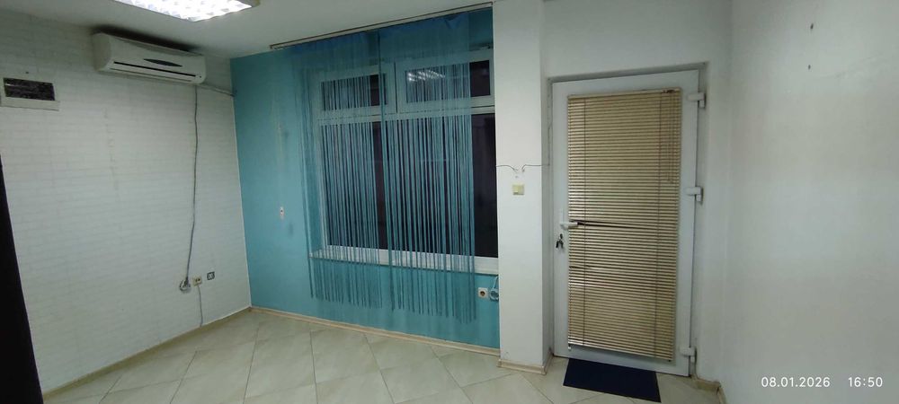 Дава се под наем Офис в Варна, Колхозен пазар - 43 кв.м за 259.08 € - Снимка #2