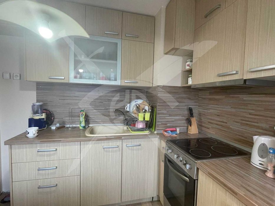 Дава се под наем Тристаен апартамент в Варна, Левски - 65 кв.м за 428.91 € - Снимка #1