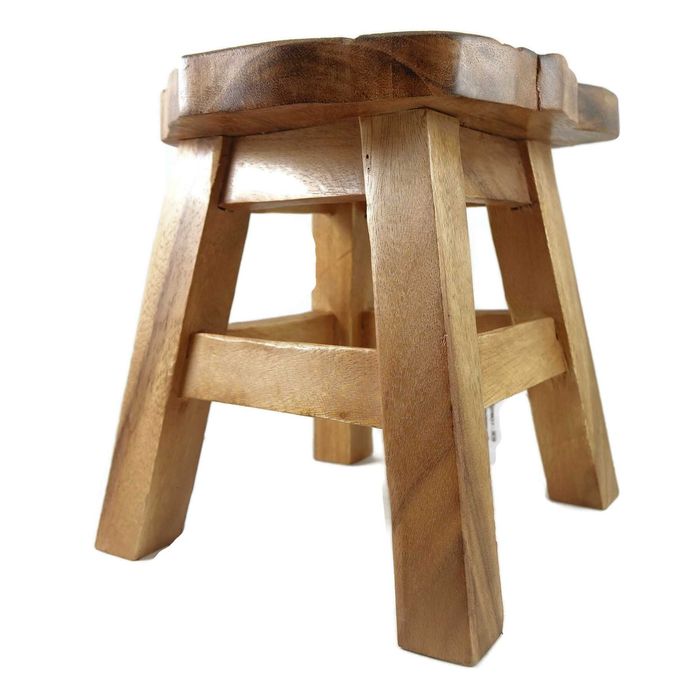 Дървено детско столче  КУЧЕ с цветна дърворезба