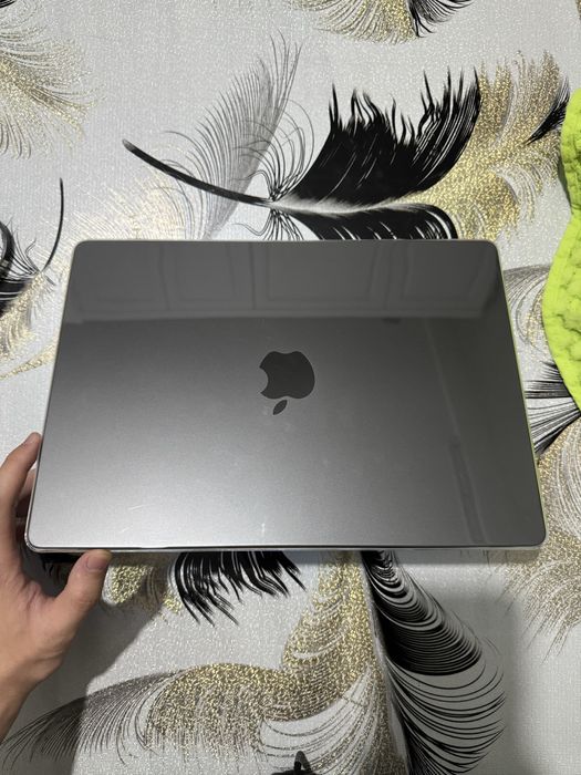 MacBook M5 pro 24/1000 GB