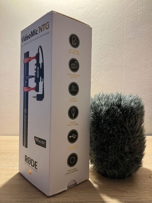 Rode Videomic NTG - Ca Nou - Deadcat