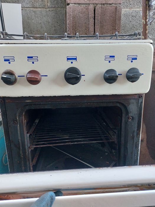 Газ плита в отличном состоянии