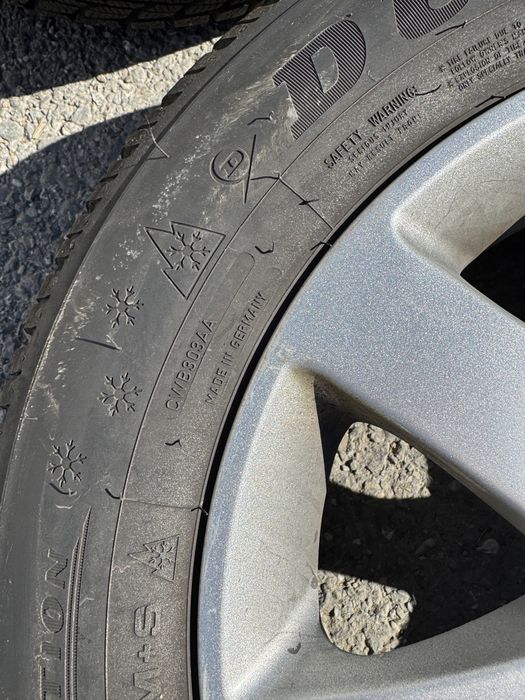 Anvelope iarna Dunlop DOT 2022 ca noi + Jante aliaj 15 inch