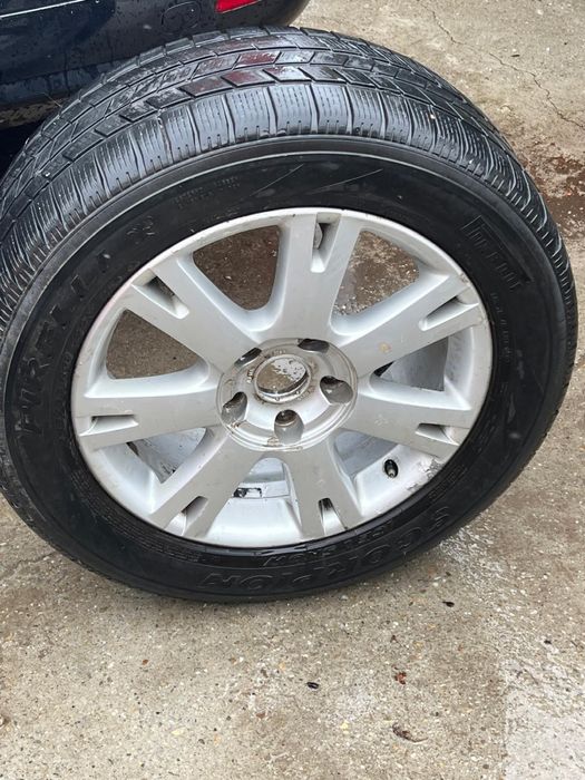 Vând set jante VW Touareg 7L R18