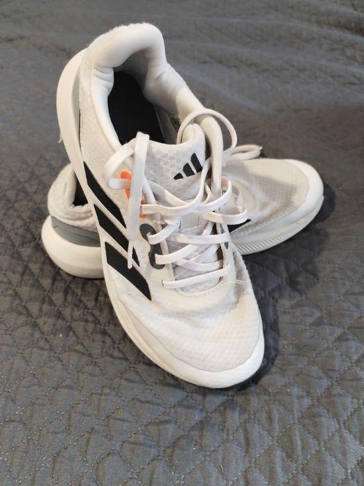 Маратонки за младеж 36 номер