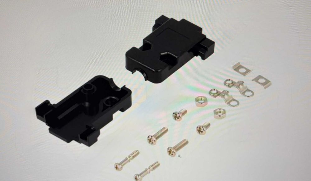 Carcasă pentru conectori D-Sub